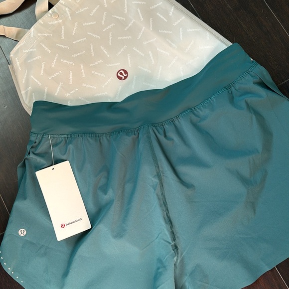 Lululemon FAST AND FREE HR CLASSIC SHORTS 3” in STORM TEAL SZ 12 NWT - Picture 8 of 12